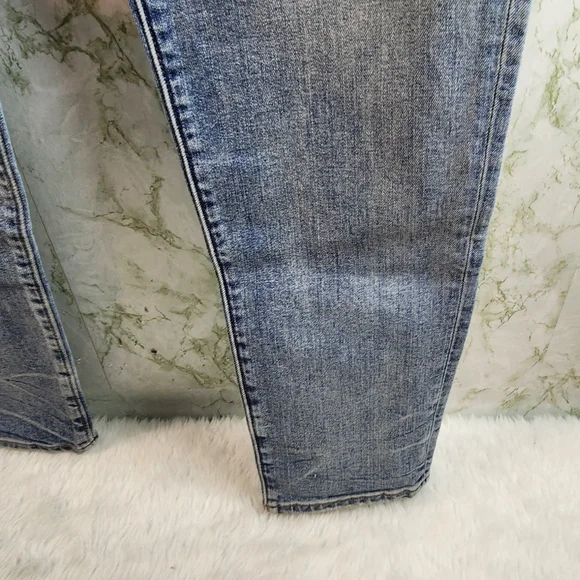 EXPRESS Athletic Skinny Jeans - Picture 5 of 16